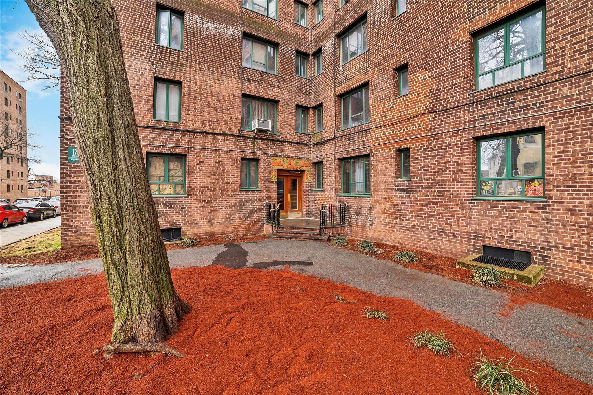 Condo Purdy  Bronx, NY 10462, MLS-825017-2