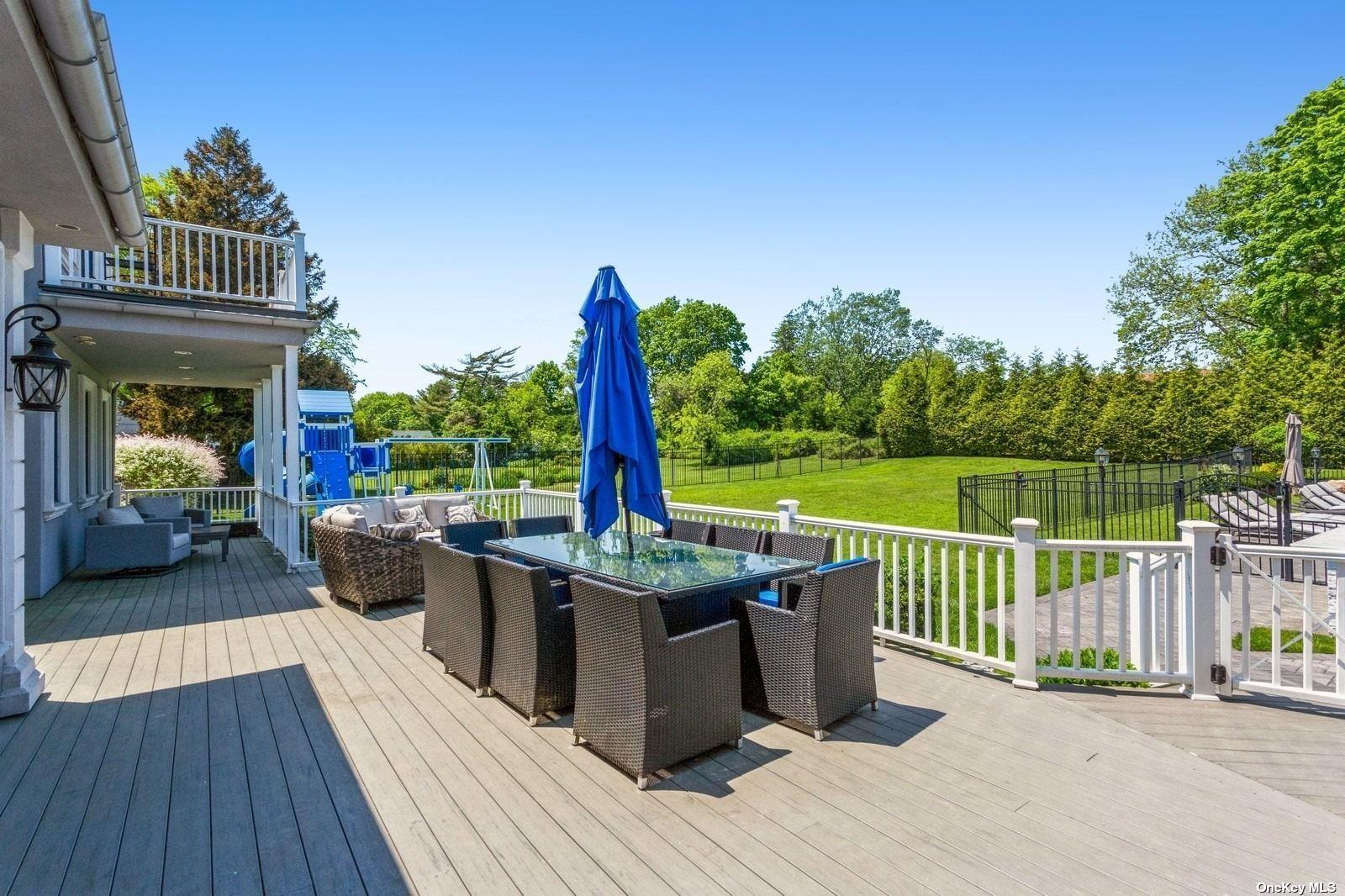 Single Family Hewlett Neck  Nassau County, NY 11598, MLS-825060-23