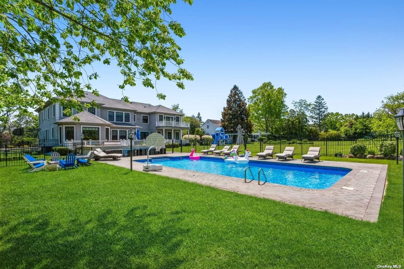 Single Family Hewlett Neck  Nassau County, NY 11598, MLS-825060-28