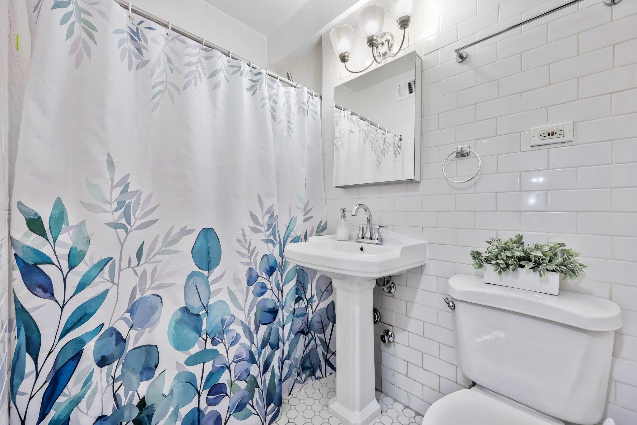 Coop Independence  Bronx, NY 10463, MLS-825104-16
