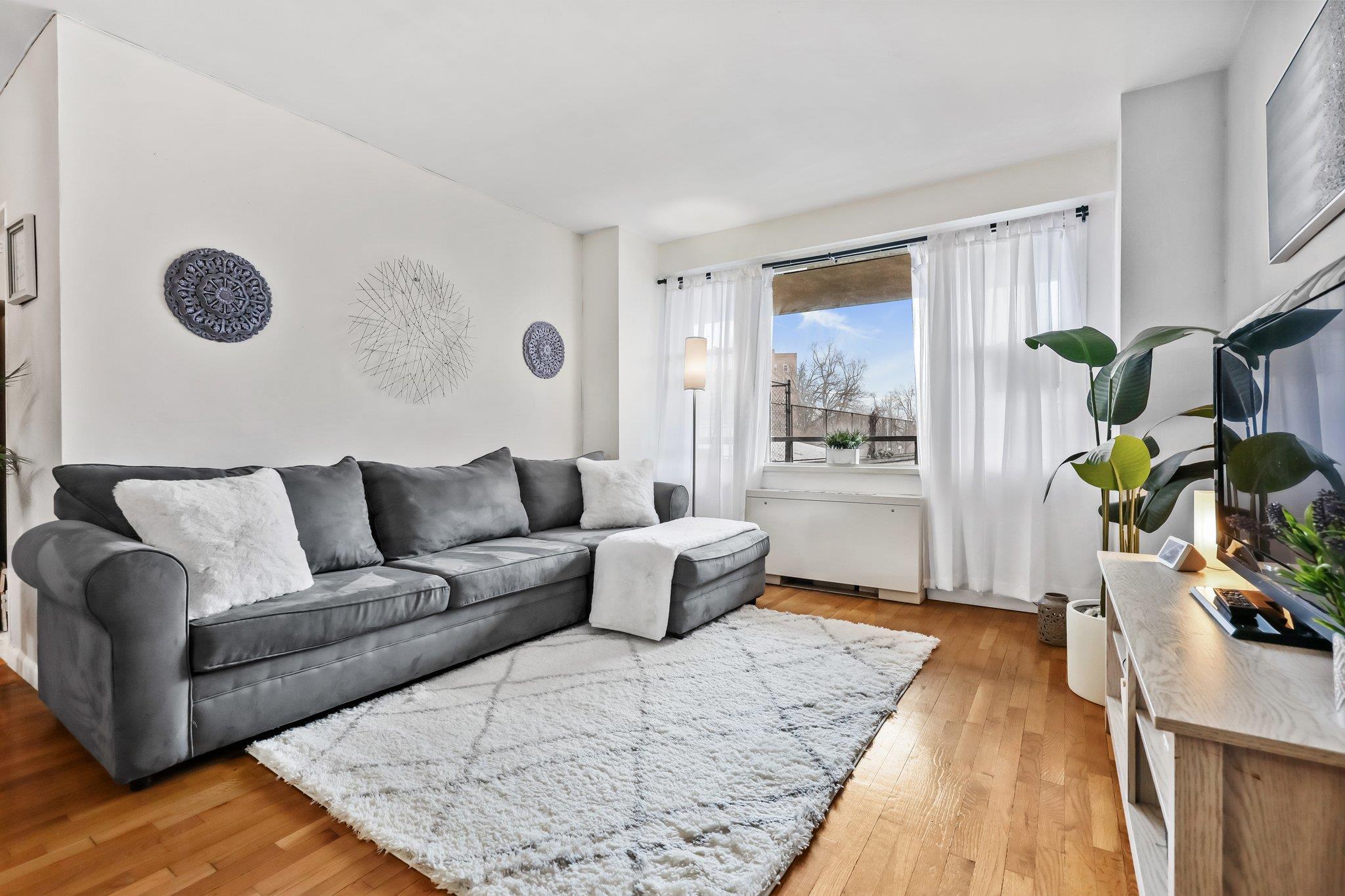 Coop Independence  Bronx, NY 10463, MLS-825104-7