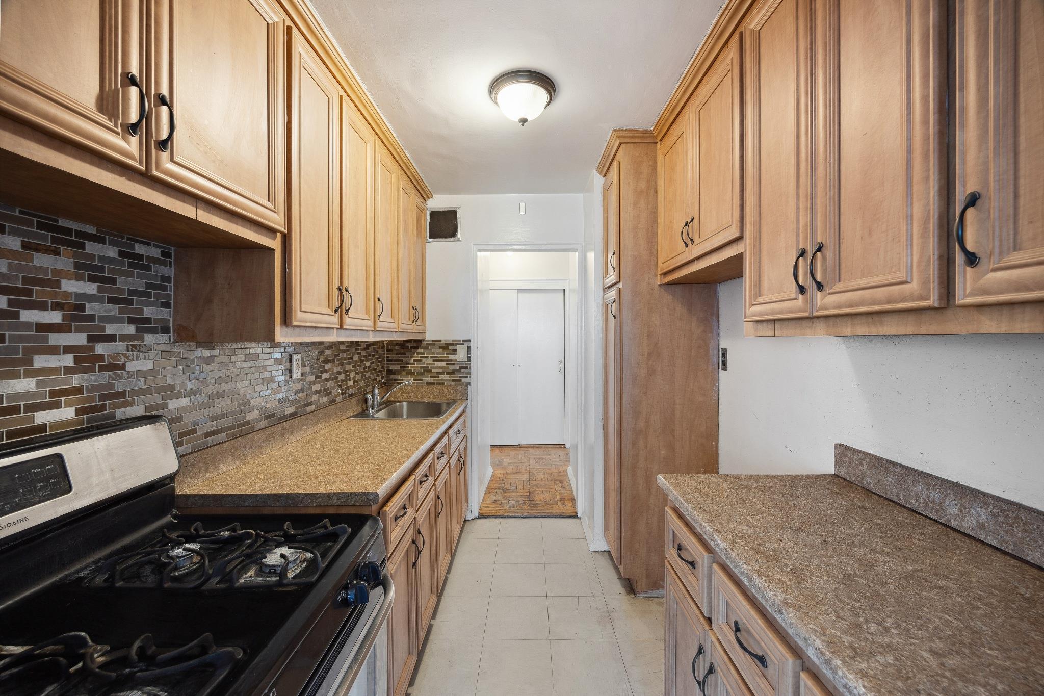 Coop Grand Concourse  Bronx, NY 10468, MLS-825129-4