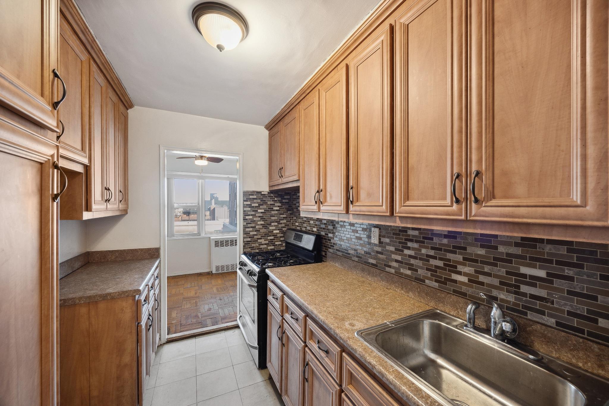Coop Grand Concourse  Bronx, NY 10468, MLS-825129-5
