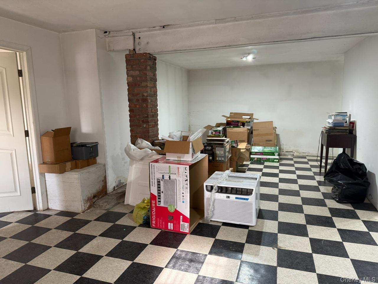 Single Family Patmore Westchester County, NY 10710, MLS-825158-24