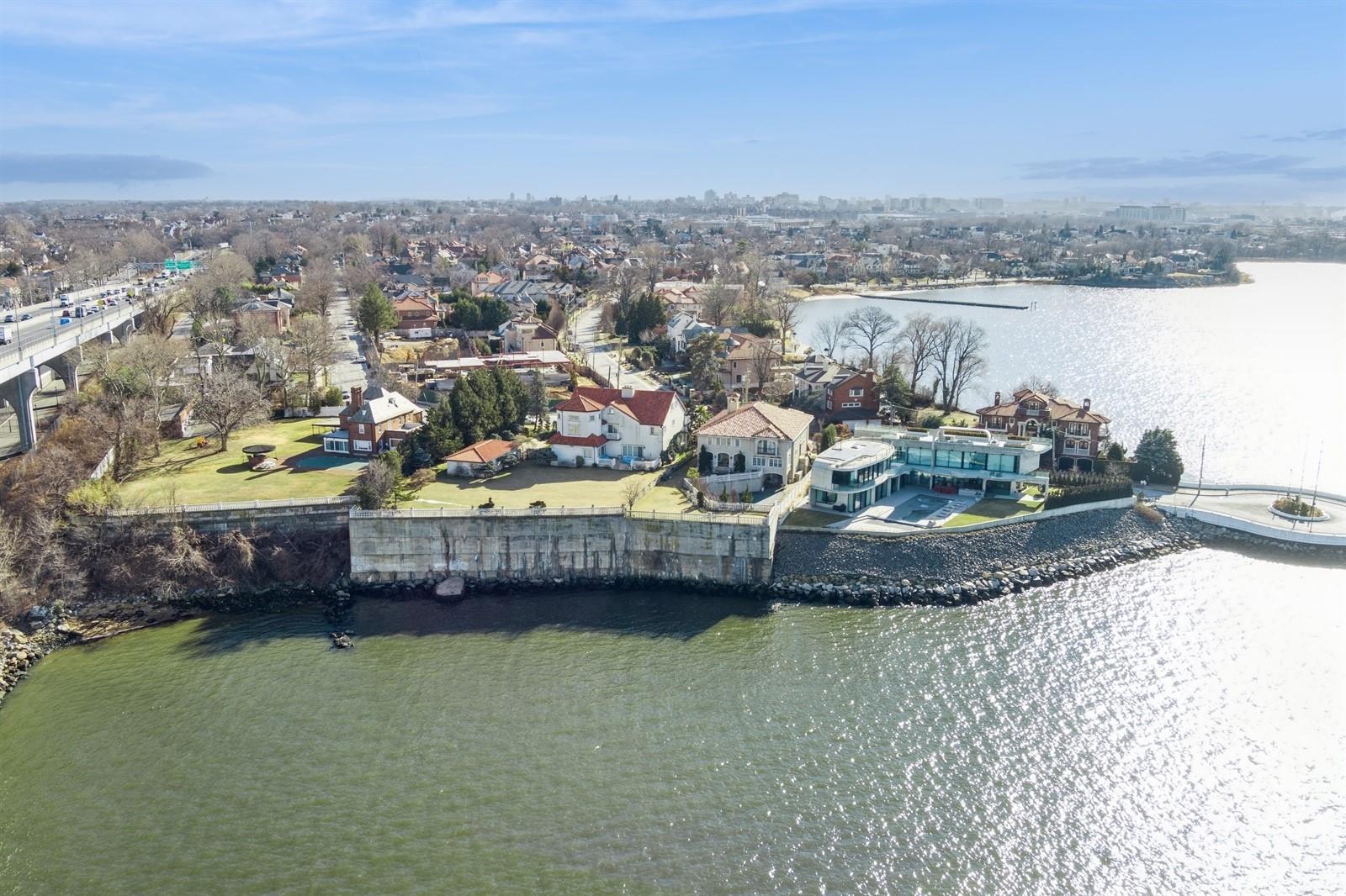 Single Family Malba  Queens, NY 11357, MLS-825171-16