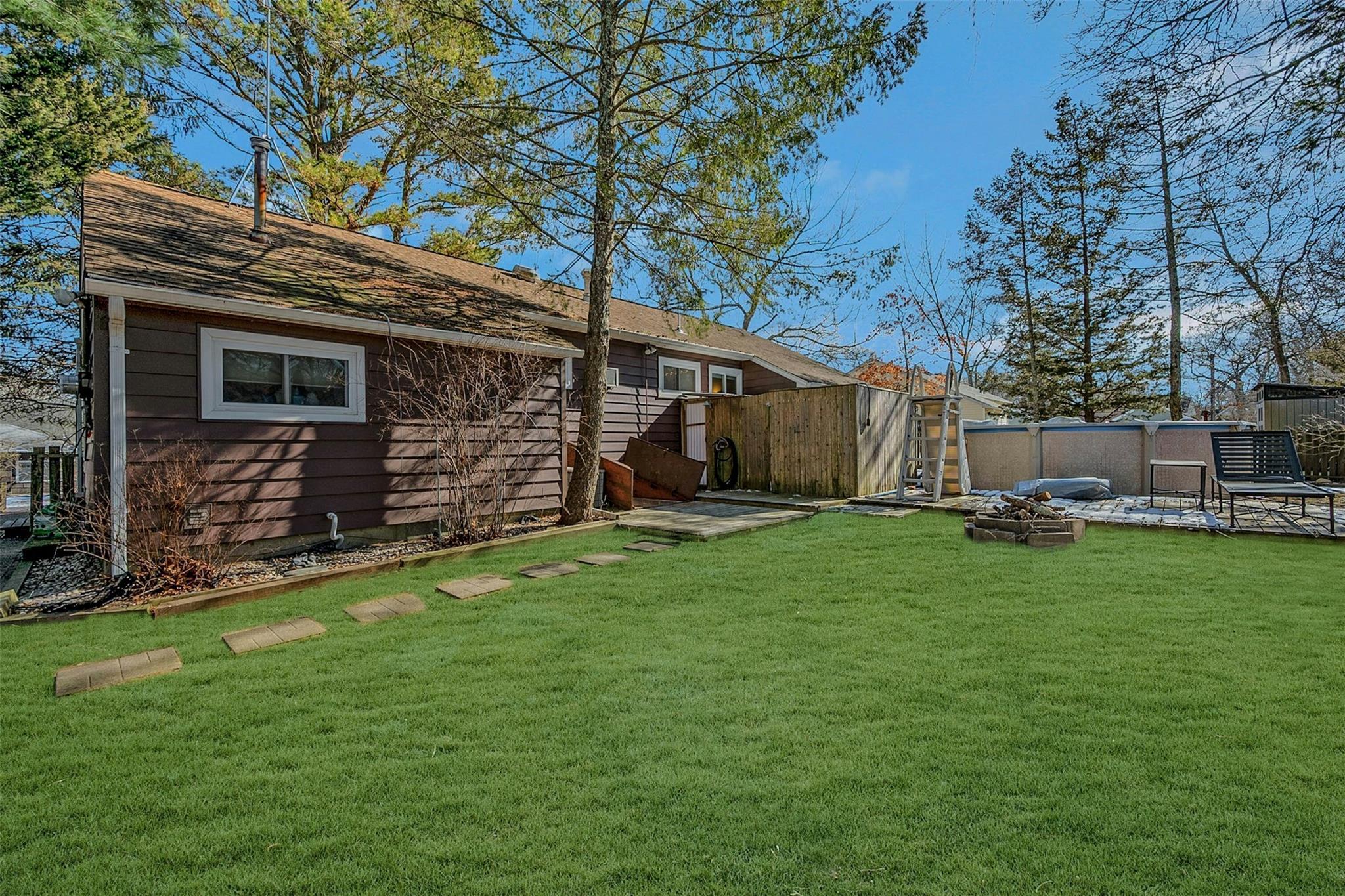 Single Family Royal  Suffolk County, NY 11901, MLS-825244-25