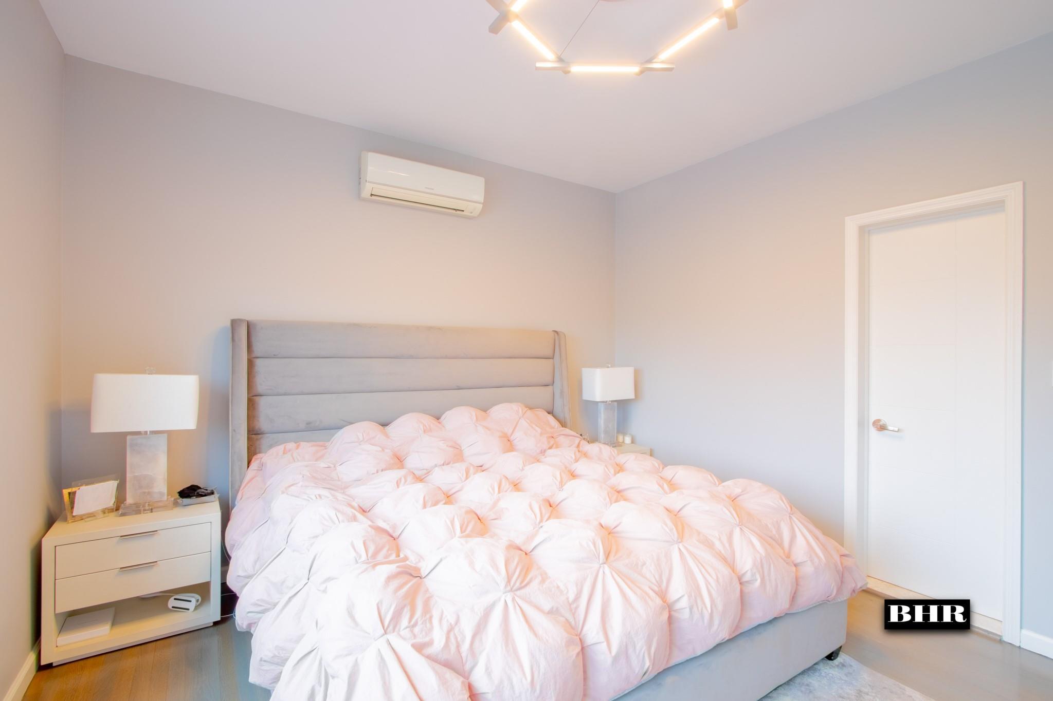 Single Family Norfolk  Brooklyn, NY 11235, MLS-825264-16