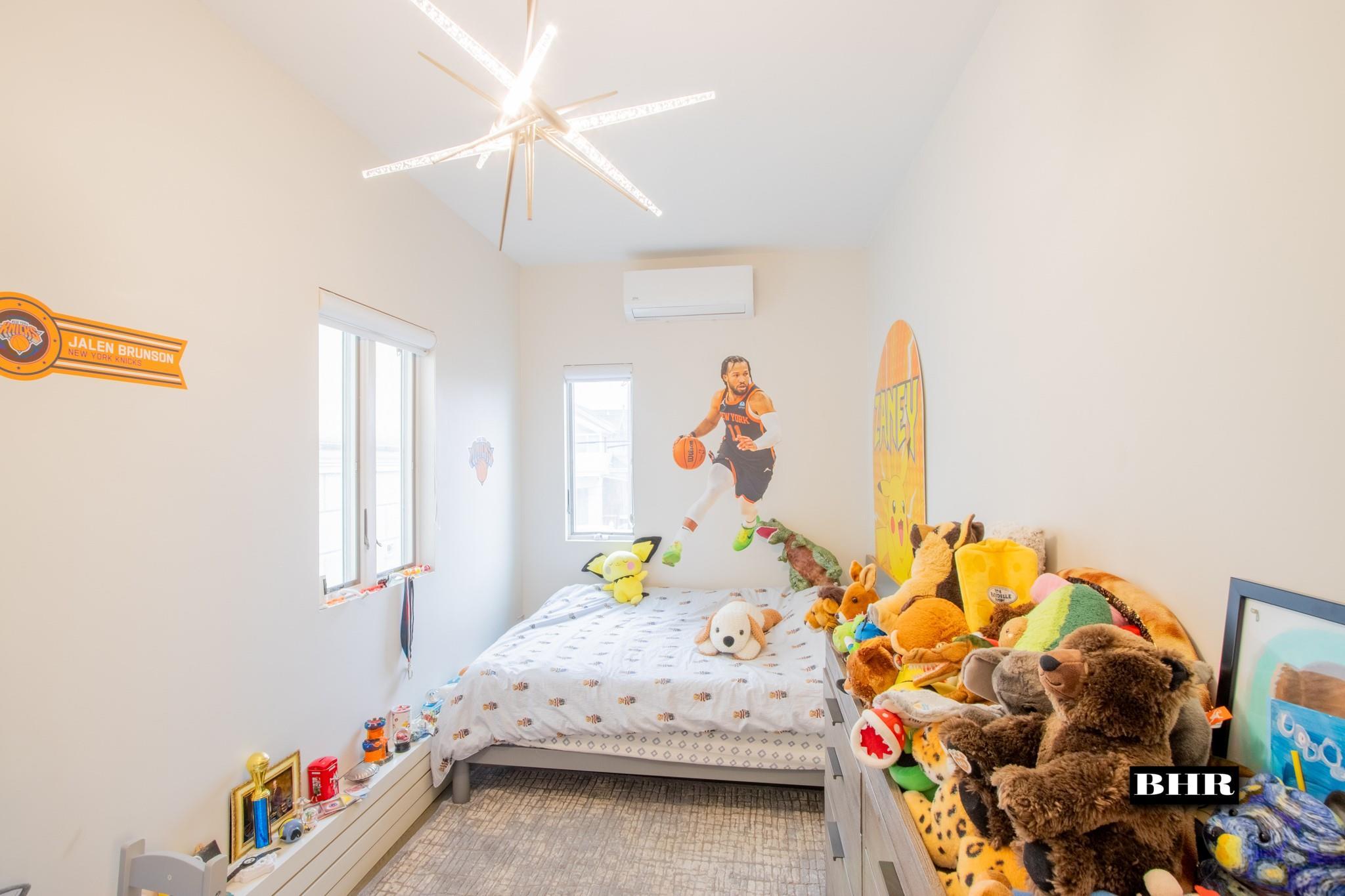 Single Family Norfolk  Brooklyn, NY 11235, MLS-825264-17