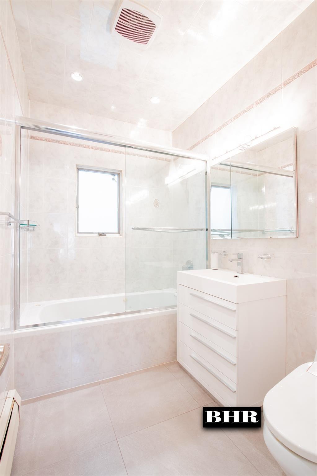 Single Family Norfolk  Brooklyn, NY 11235, MLS-825264-21