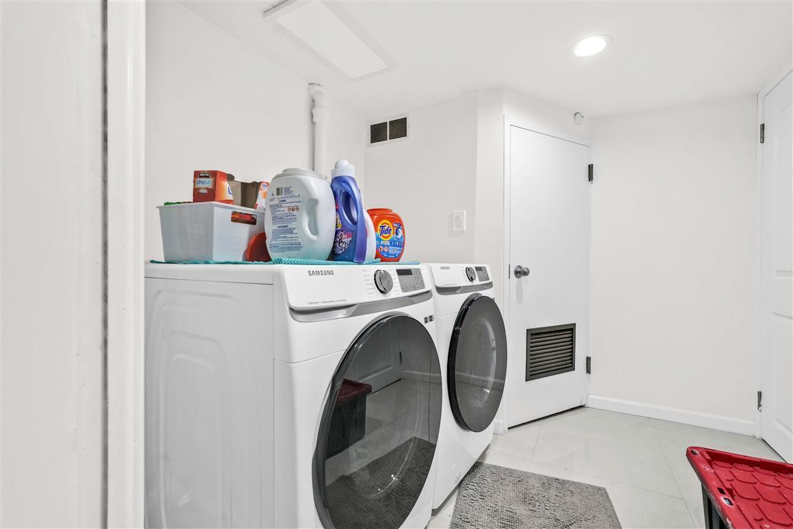 Single Family 124  Queens, NY 11415, MLS-825267-29