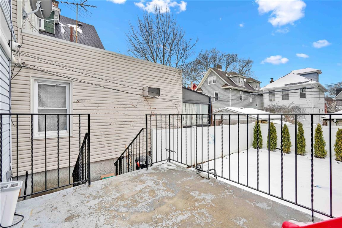 Single Family 124  Queens, NY 11415, MLS-825267-31