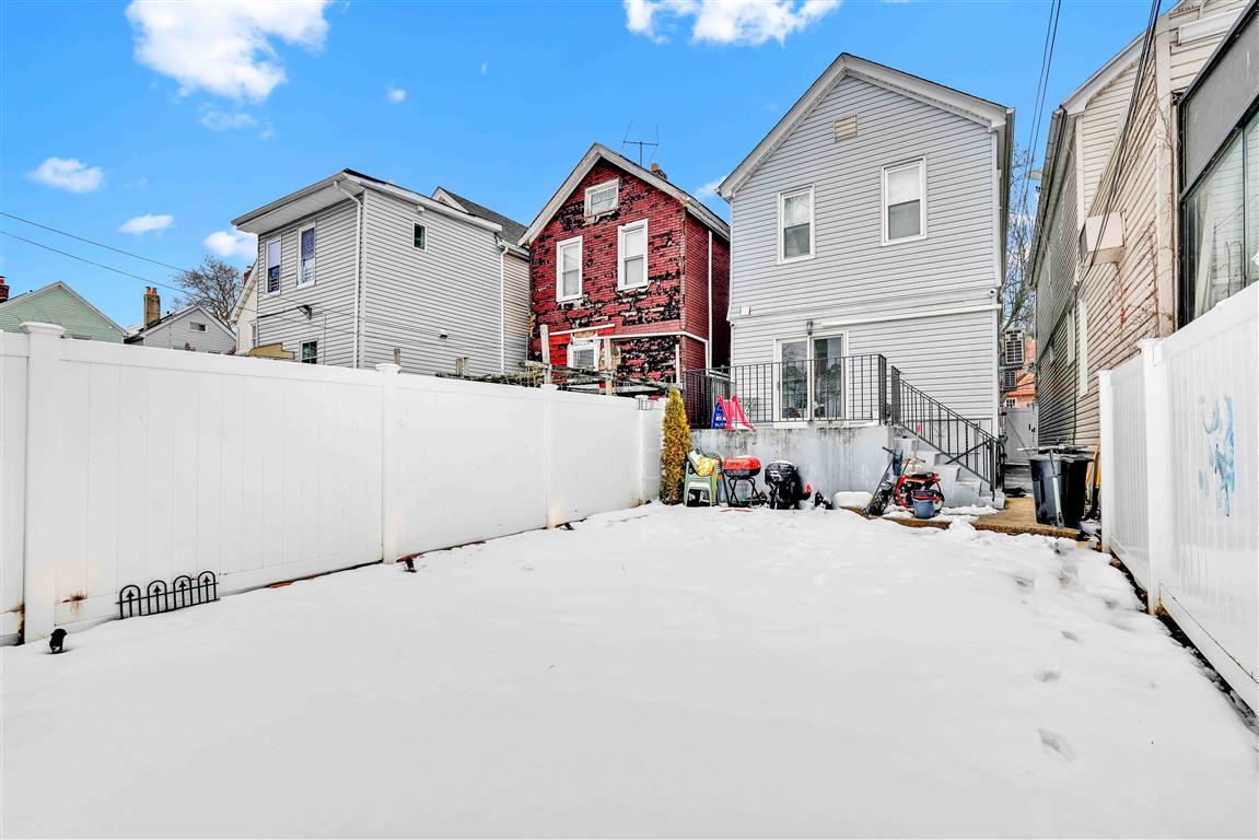 Single Family 124  Queens, NY 11415, MLS-825267-35