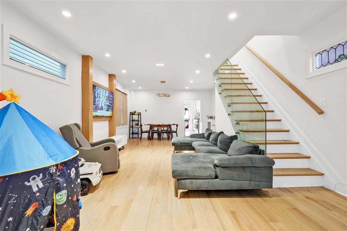Single Family 124  Queens, NY 11415, MLS-825267-8