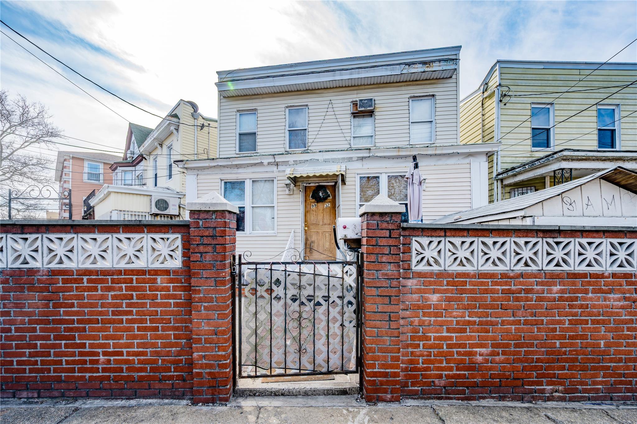 Single Family Alstyne  Queens, NY 11368, MLS-825309-2