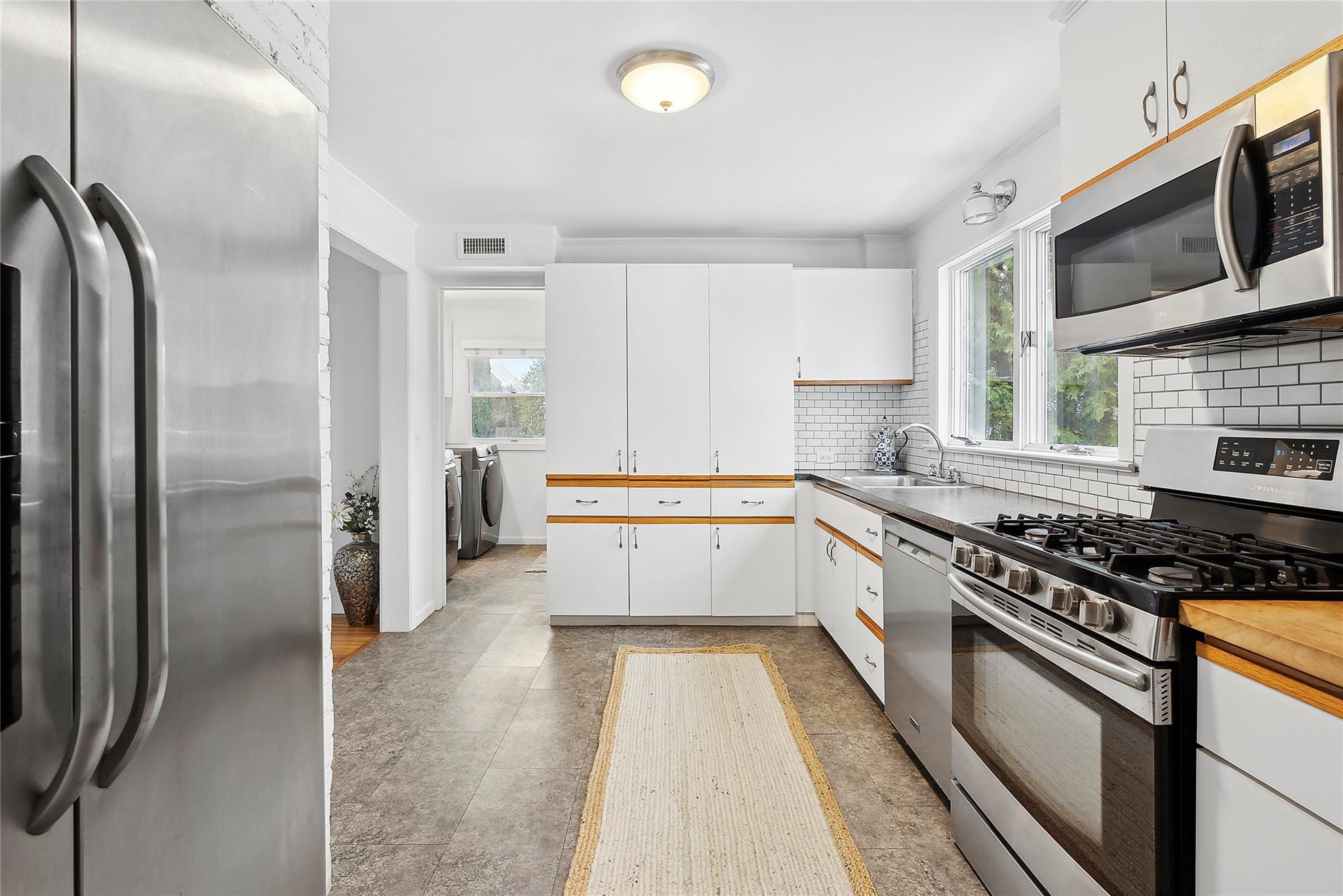 Single Family Henry  Suffolk County, NY 11968, MLS-825314-12