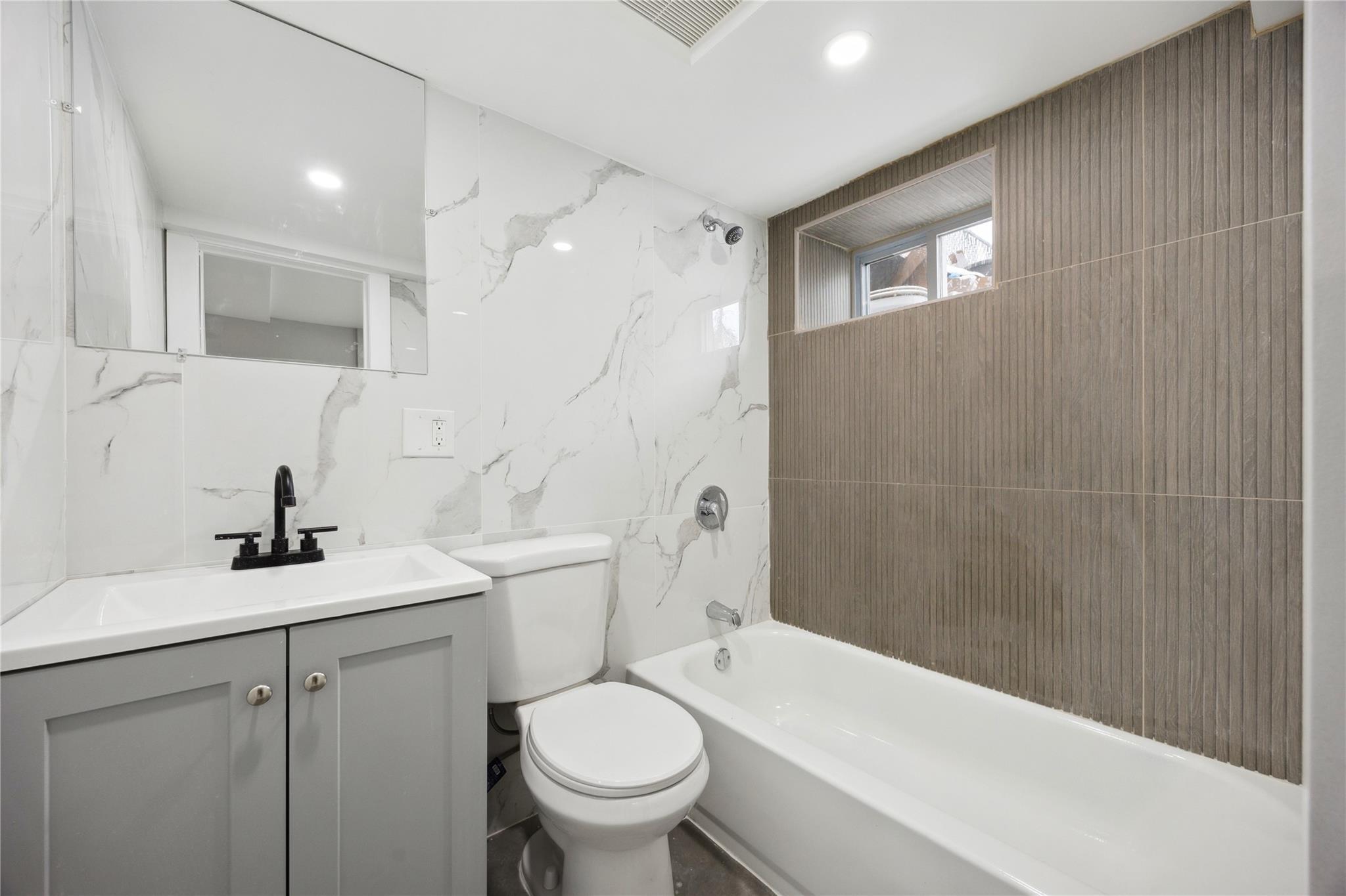 Single Family 119th  Queens, NY 11434, MLS-825336-20