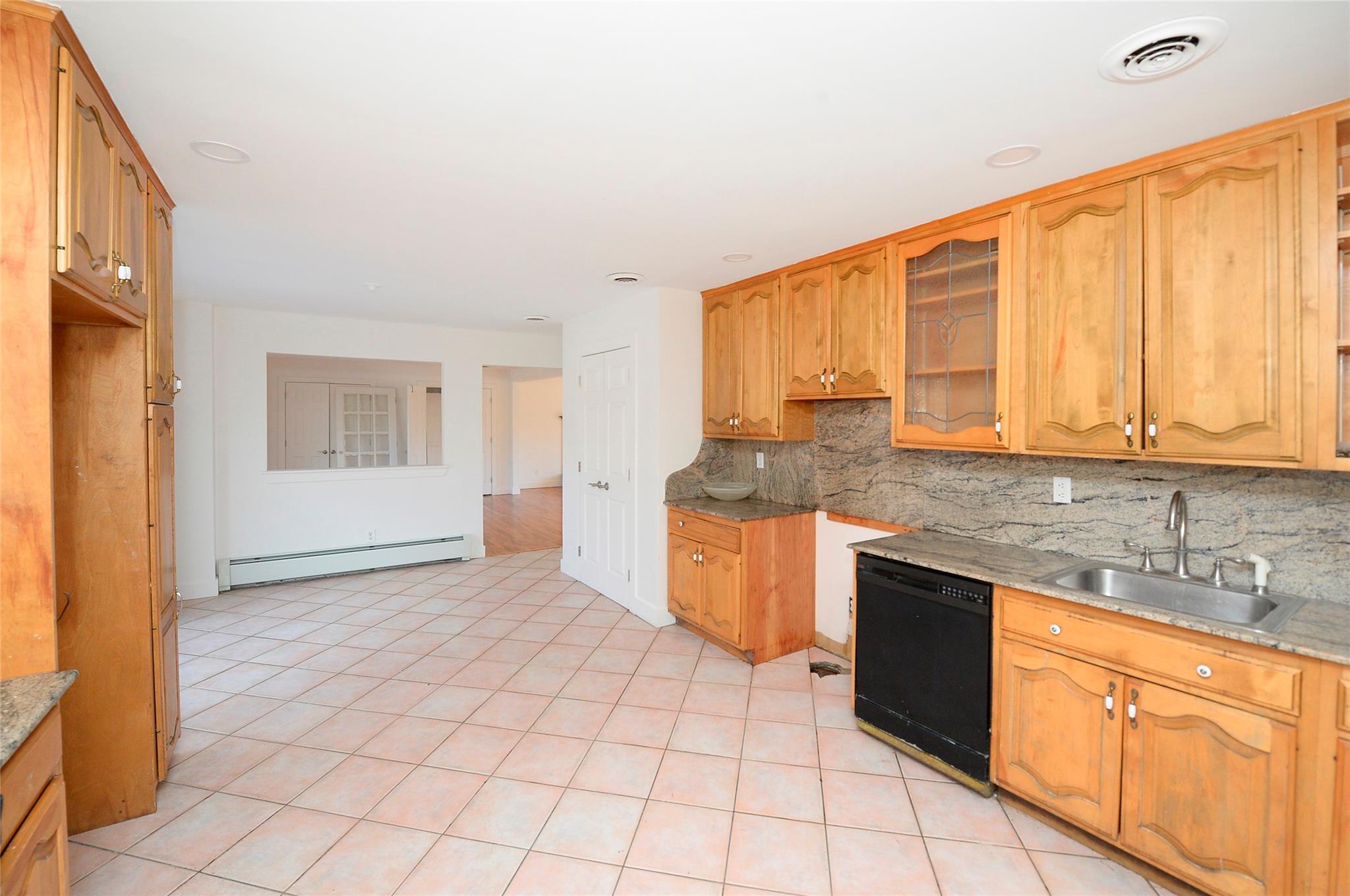 Single Family Kile  Rockland County, NY 10952, MLS-825401-7