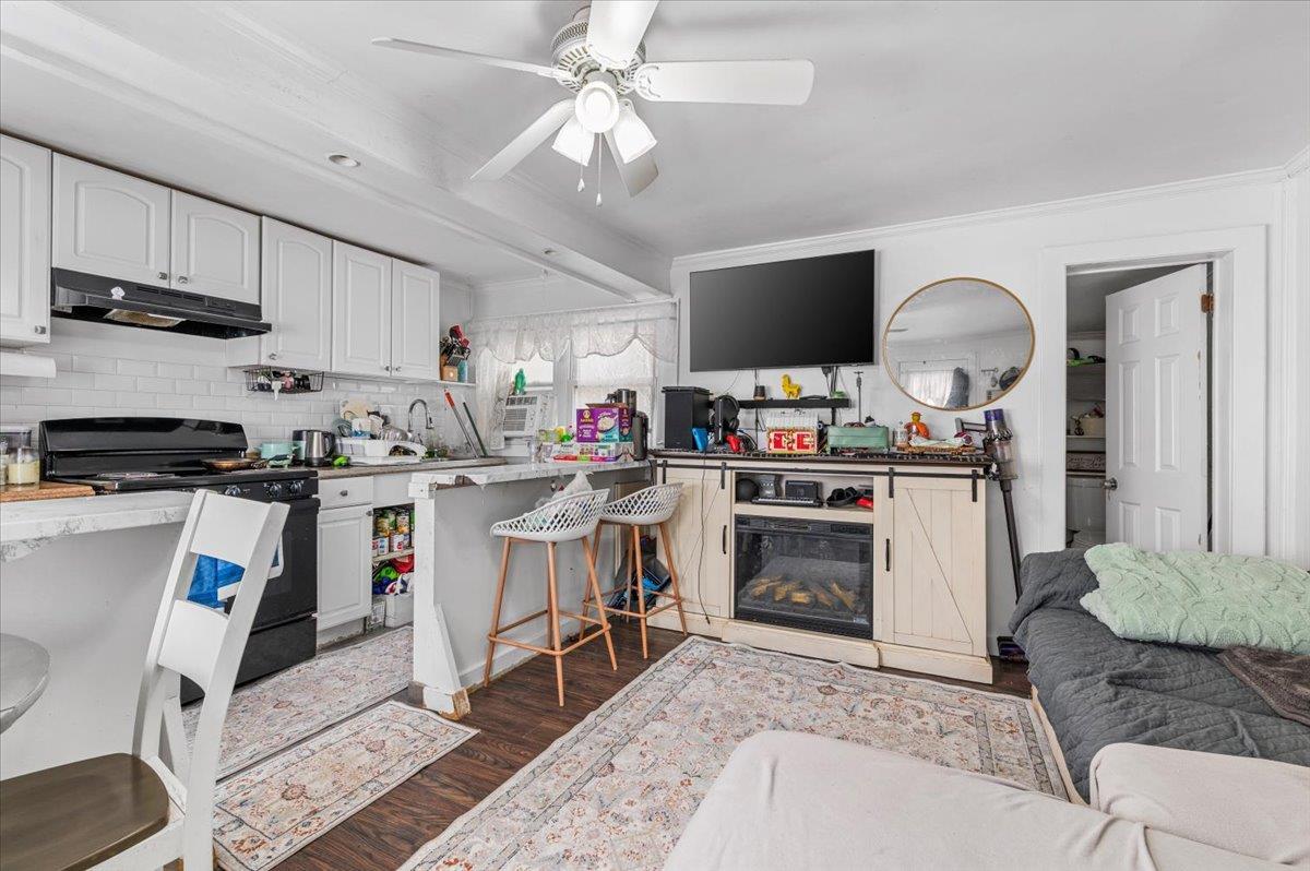 Single Family Ponquogue  Suffolk County, NY 11946, MLS-825496-10