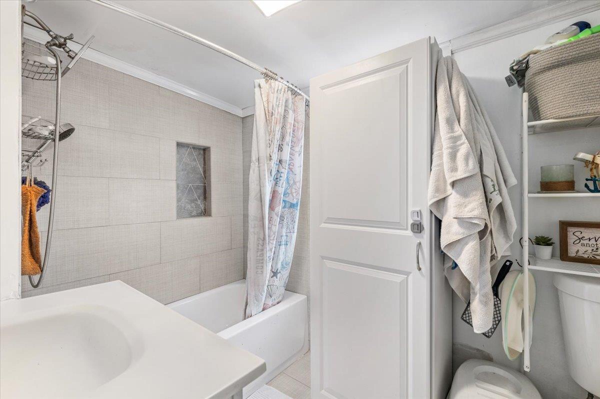 Single Family Ponquogue  Suffolk County, NY 11946, MLS-825496-13