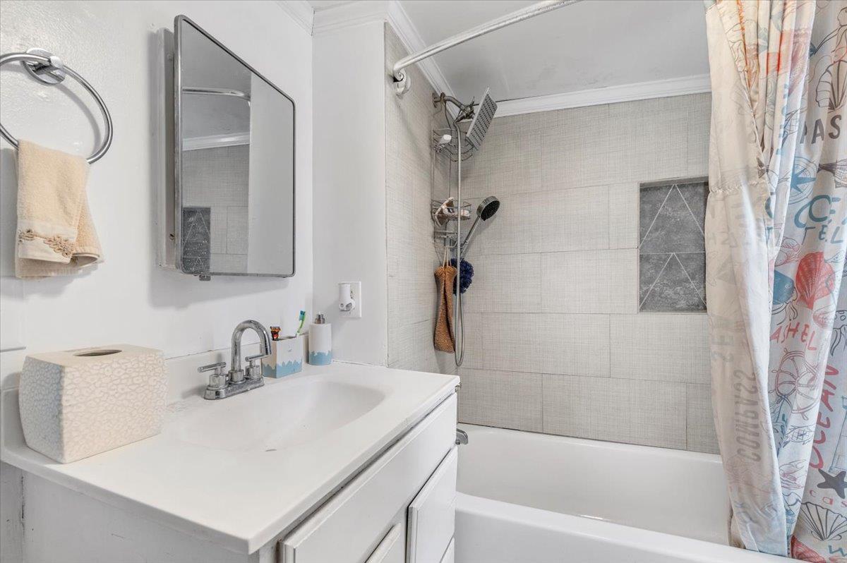 Single Family Ponquogue  Suffolk County, NY 11946, MLS-825496-14