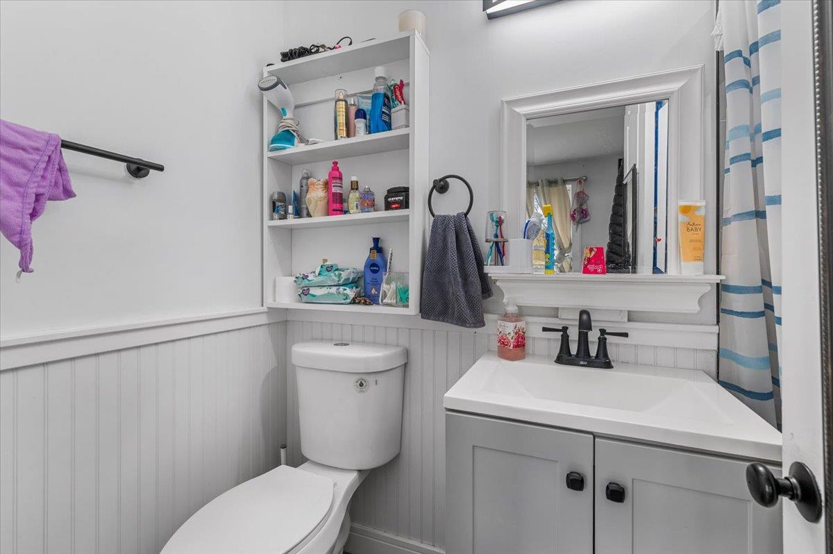 Single Family Ponquogue  Suffolk County, NY 11946, MLS-825496-20