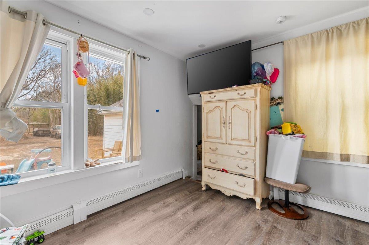 Single Family Ponquogue  Suffolk County, NY 11946, MLS-825496-21