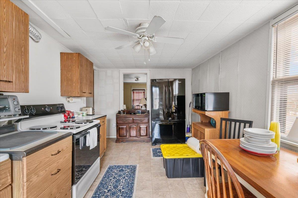 Single Family Ponquogue  Suffolk County, NY 11946, MLS-825496-24