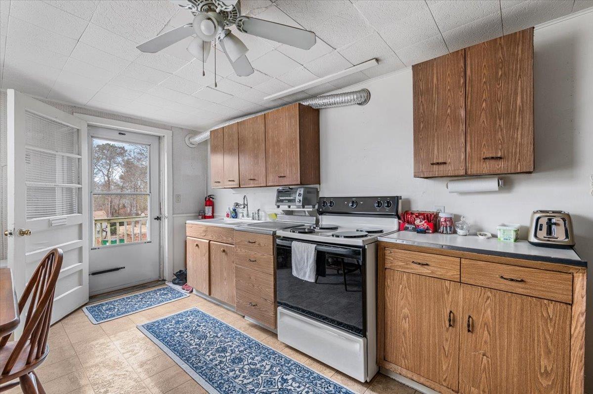Single Family Ponquogue  Suffolk County, NY 11946, MLS-825496-25