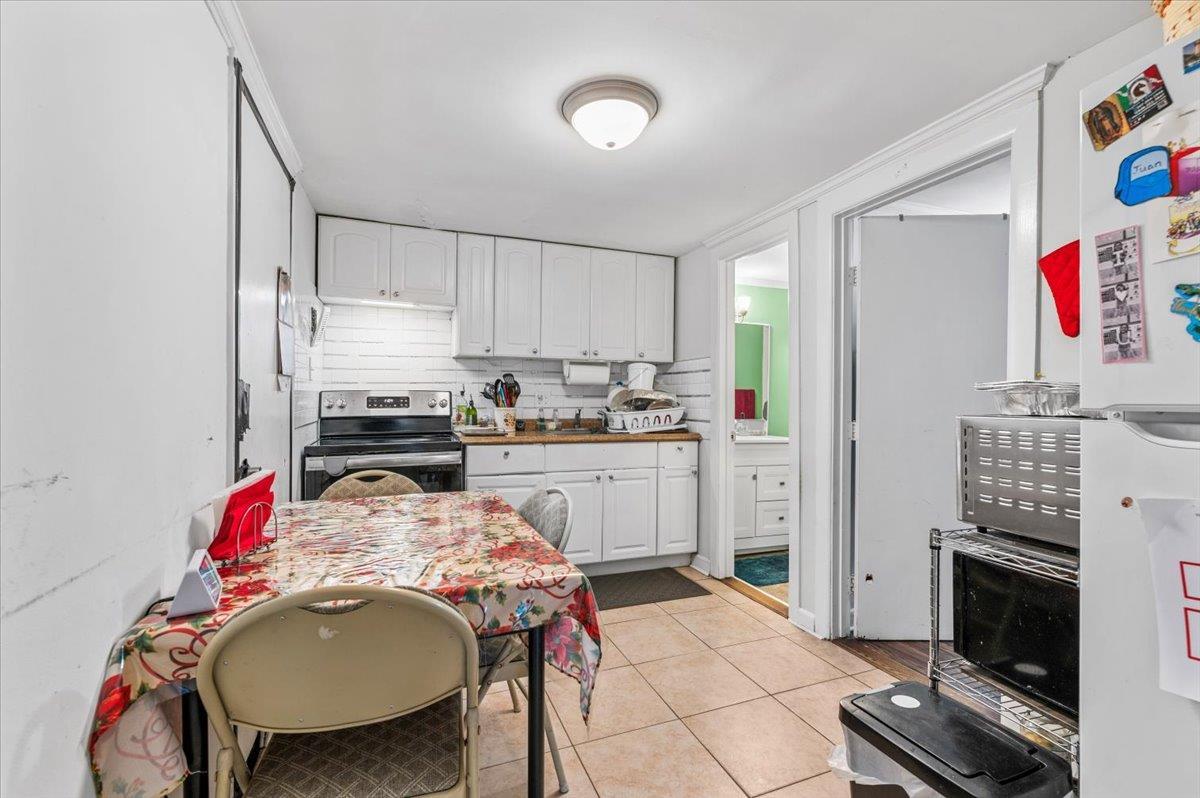 Single Family Ponquogue  Suffolk County, NY 11946, MLS-825496-5