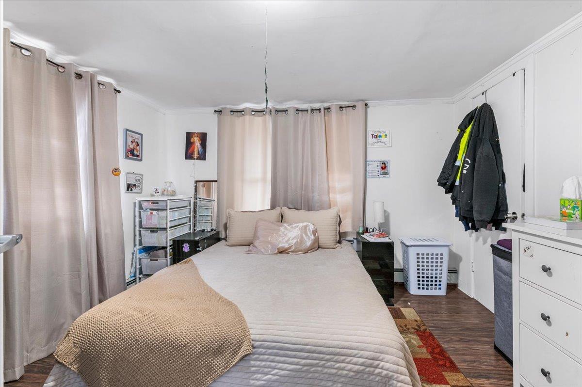 Single Family Ponquogue  Suffolk County, NY 11946, MLS-825496-9