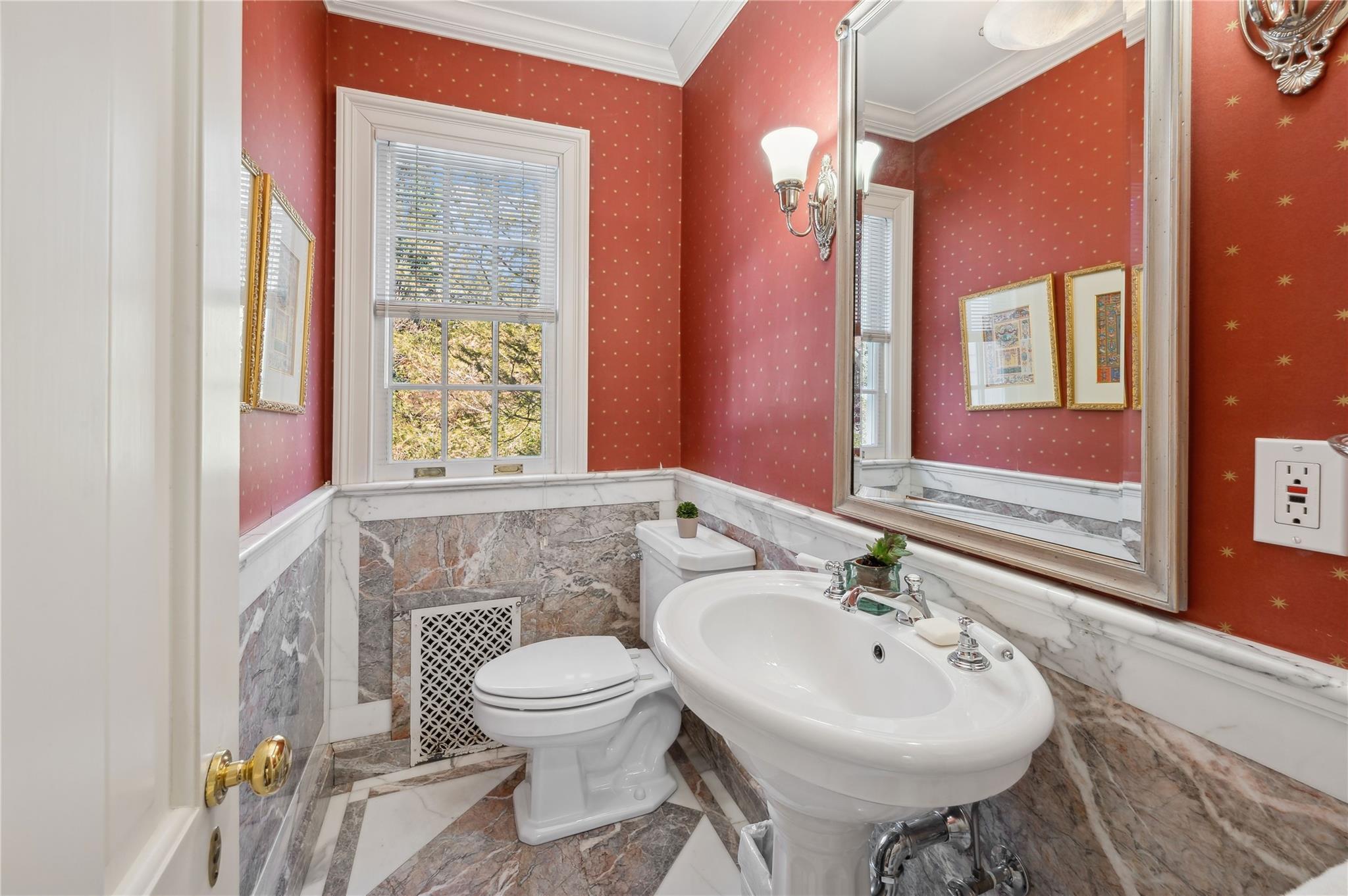 Single Family Hampshire Westchester County, NY 10708, MLS-825519-16