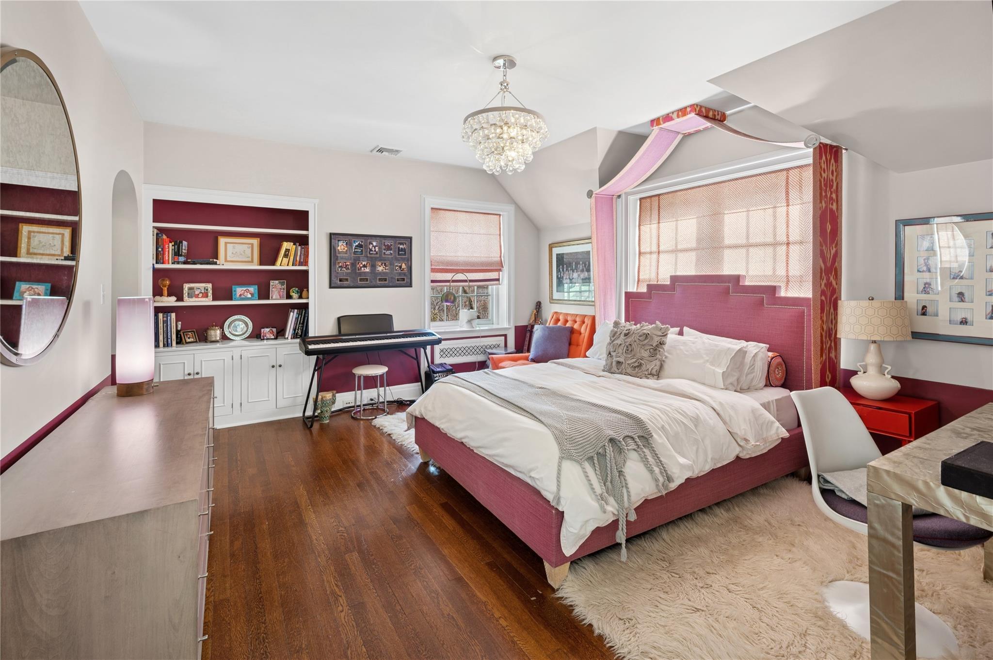 Single Family Hampshire Westchester County, NY 10708, MLS-825519-32