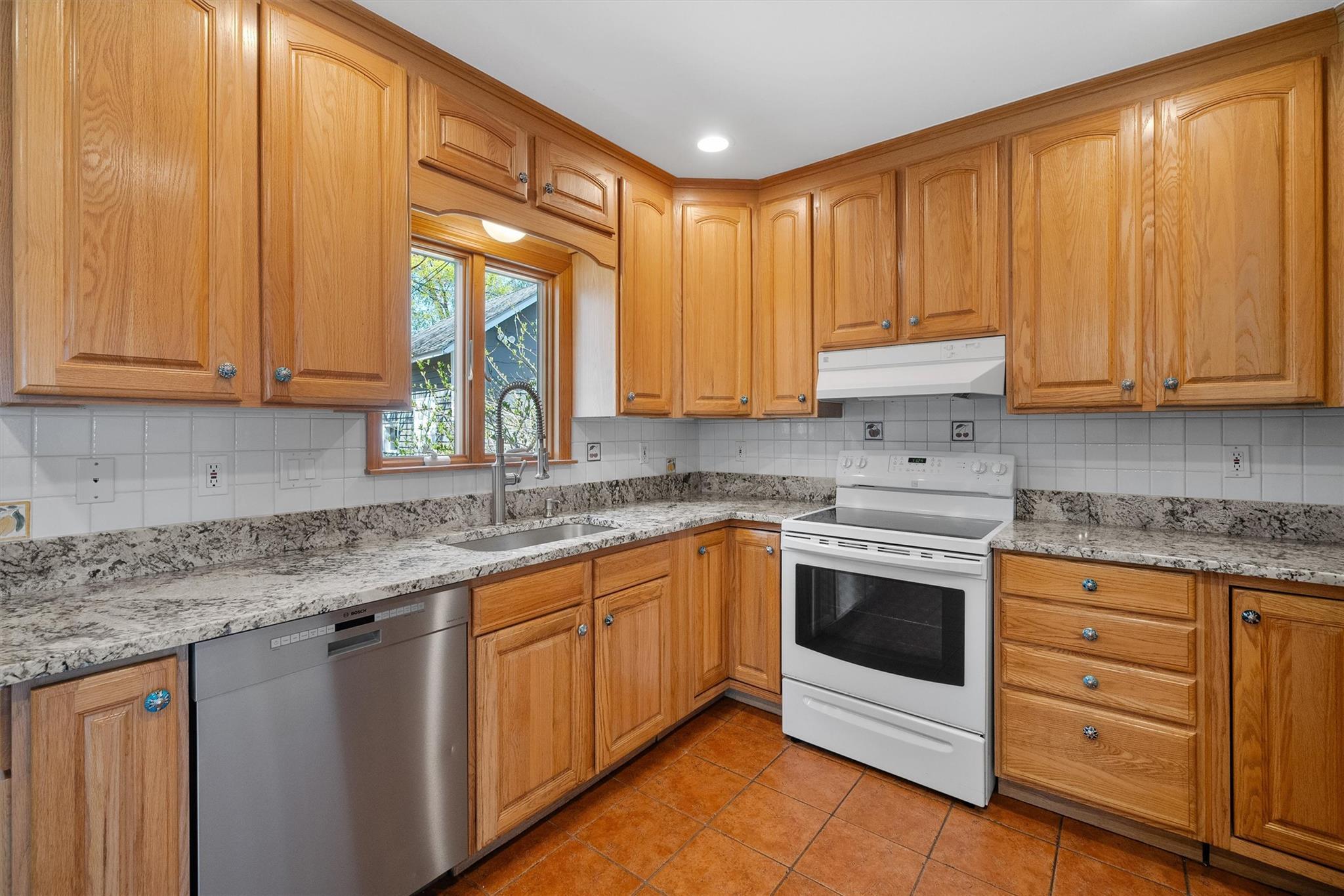 Single Family Sycamore  Putnam County, NY 10541, MLS-825593-12