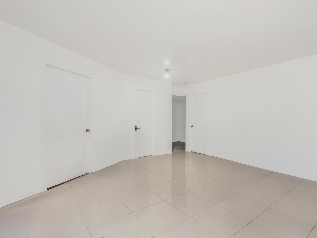 Single Family 181st  Bronx, NY 10457, MLS-825610-24
