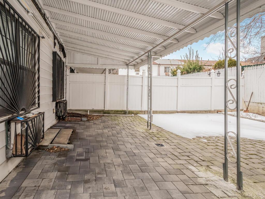 Single Family 181st  Bronx, NY 10457, MLS-825610-31