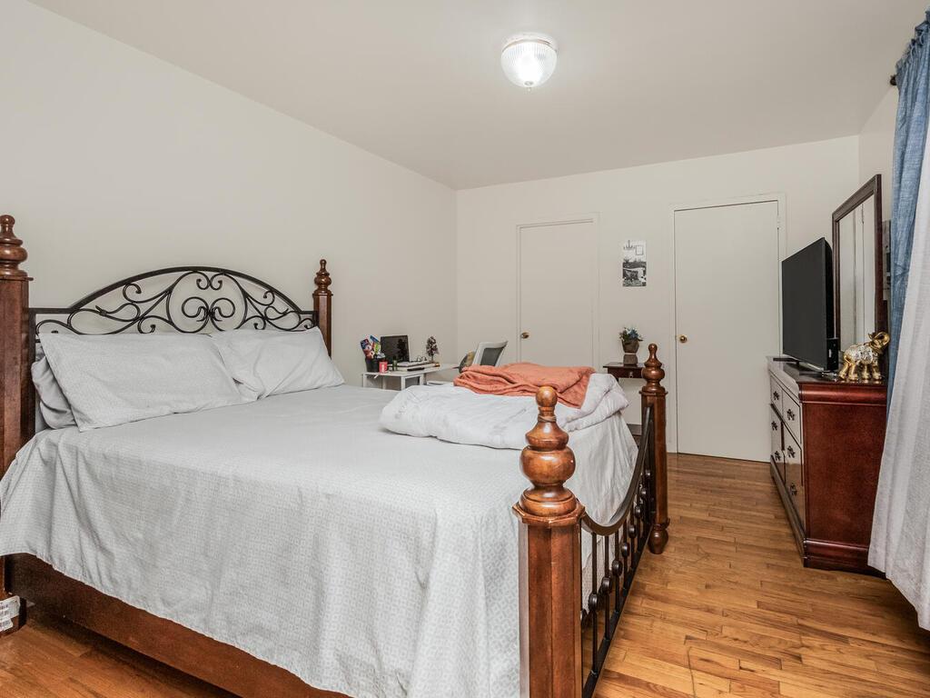 Single Family 181st  Bronx, NY 10457, MLS-825610-9