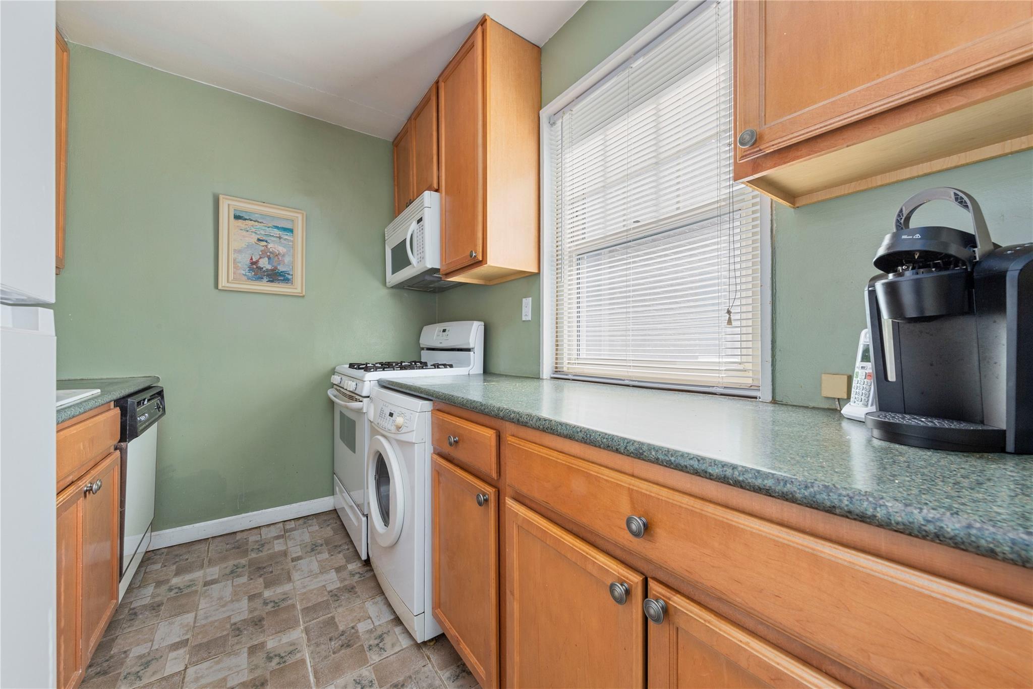 Coop 63rd  Queens, NY 11362, MLS-825628-11