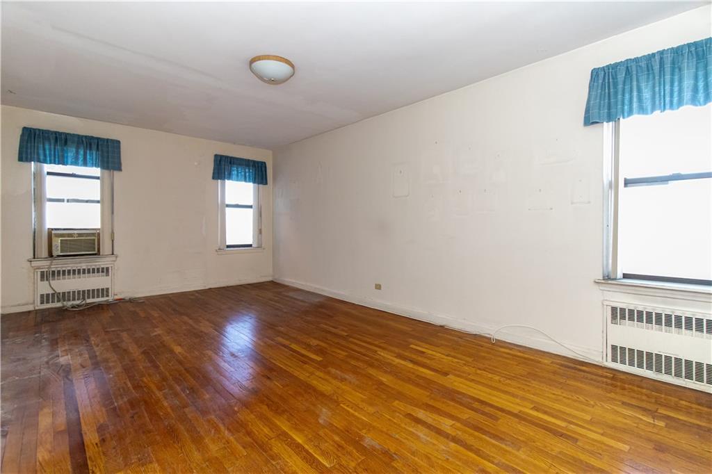 Coop Ovington  Brooklyn, NY 11209, MLS-825670-17