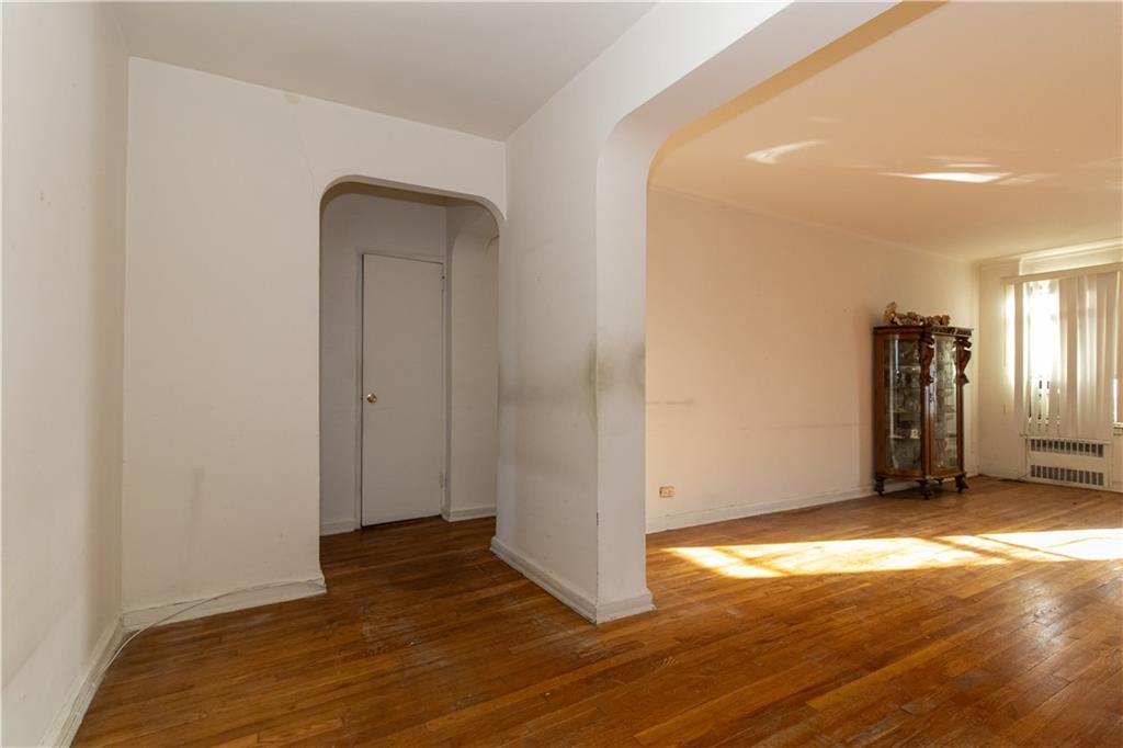 Coop Ovington  Brooklyn, NY 11209, MLS-825670-5