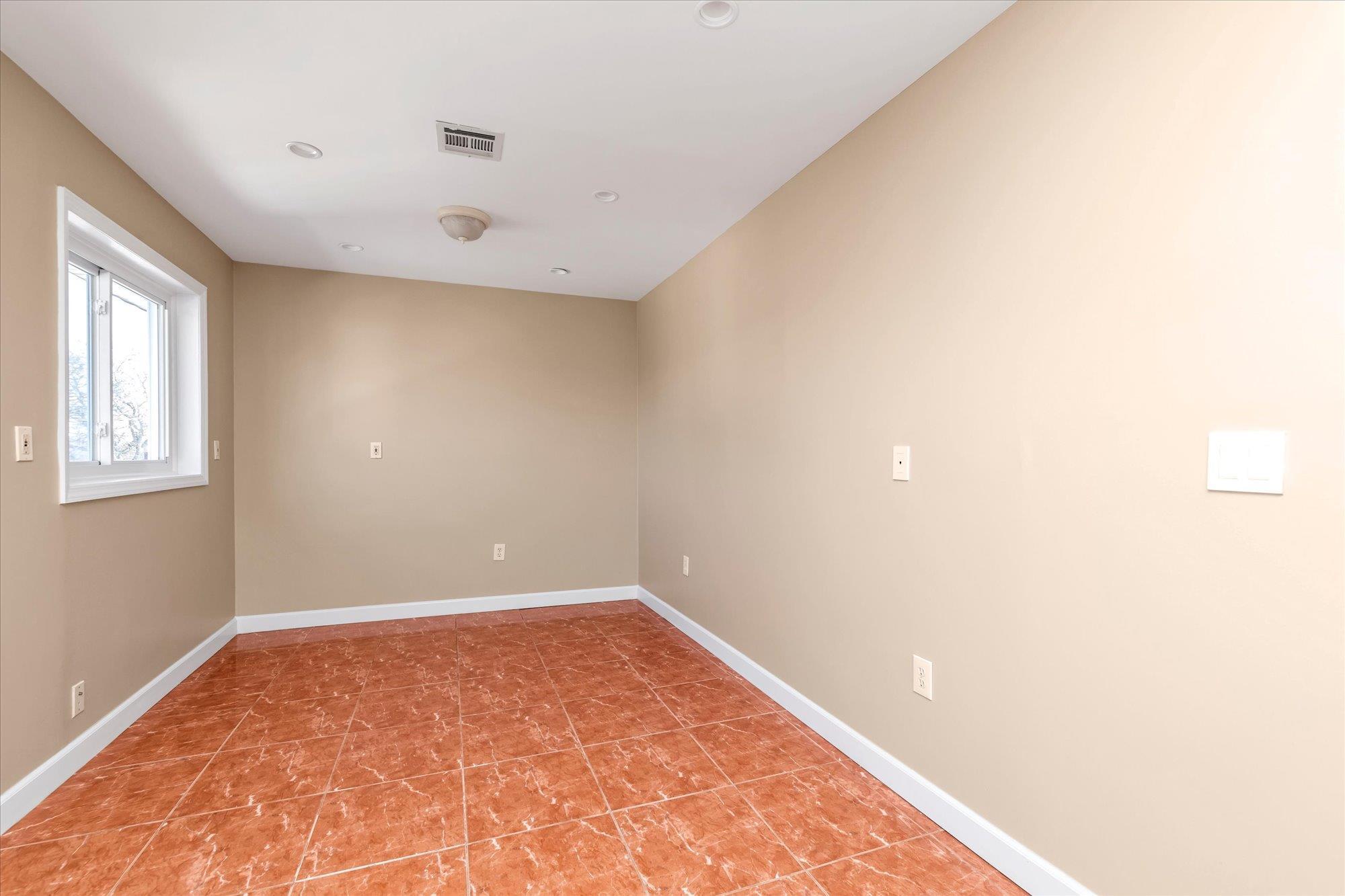 Single Family Lloyd  Nassau County, NY 11554, MLS-825750-14