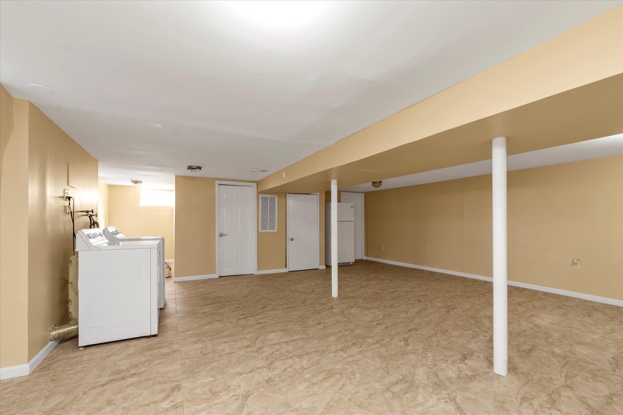 Single Family Lloyd  Nassau County, NY 11554, MLS-825750-22