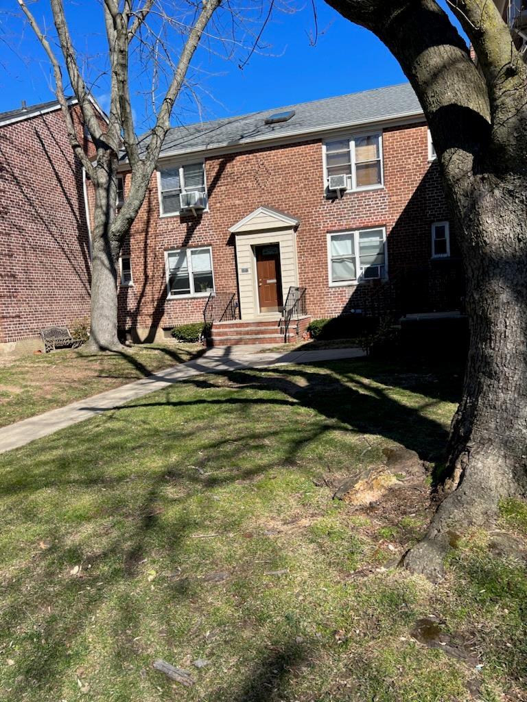 Coop 205  Queens, NY 11361, MLS-825768-2
