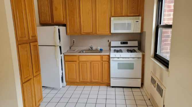 Coop Lawrence  Westchester County, NY 10603, MLS-825816-3