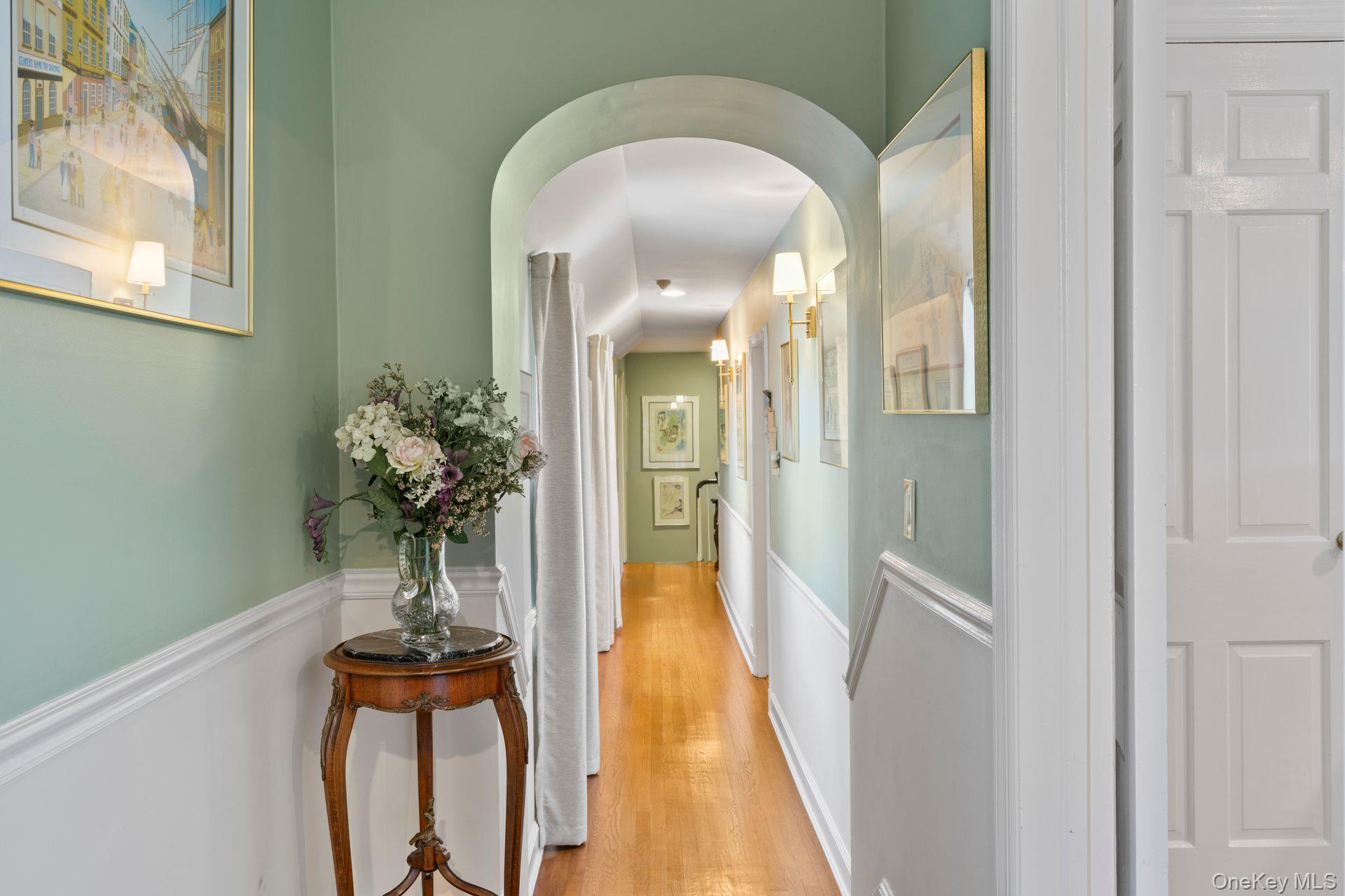 Single Family Stonegate Nassau County, NY 11545, MLS-825827-25