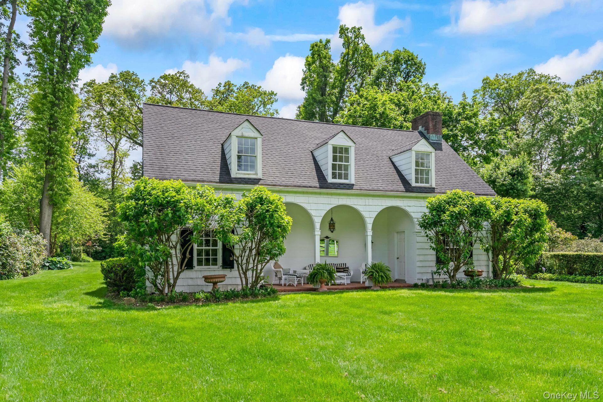 Single Family Stonegate Nassau County, NY 11545, MLS-825827-37