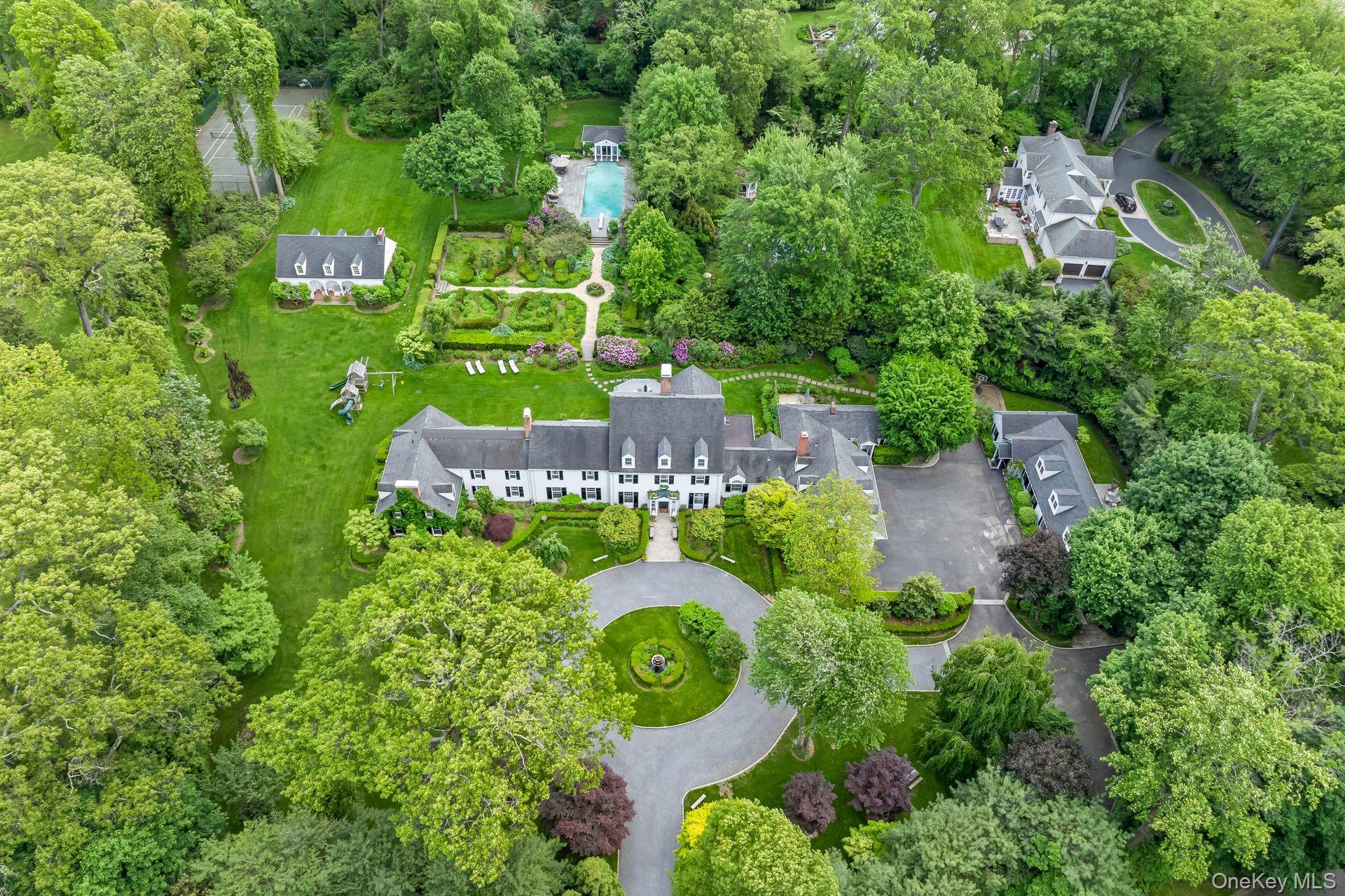 Single Family Stonegate Nassau County, NY 11545, MLS-825827-4