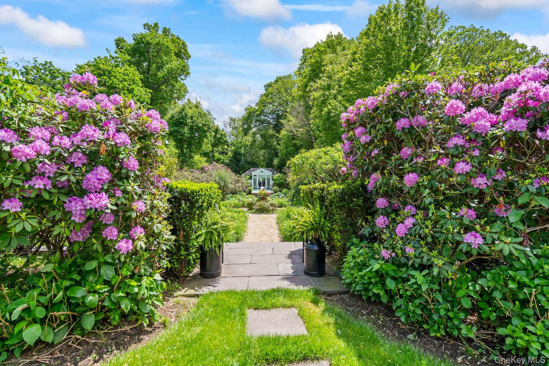 Single Family Stonegate Nassau County, NY 11545, MLS-825827-41