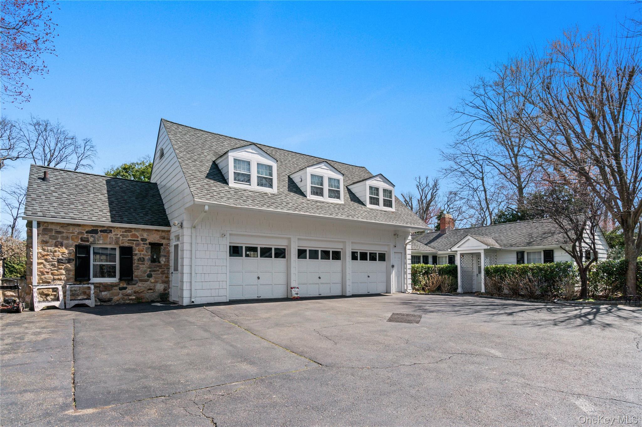 Single Family Stonegate Nassau County, NY 11545, MLS-825827-47