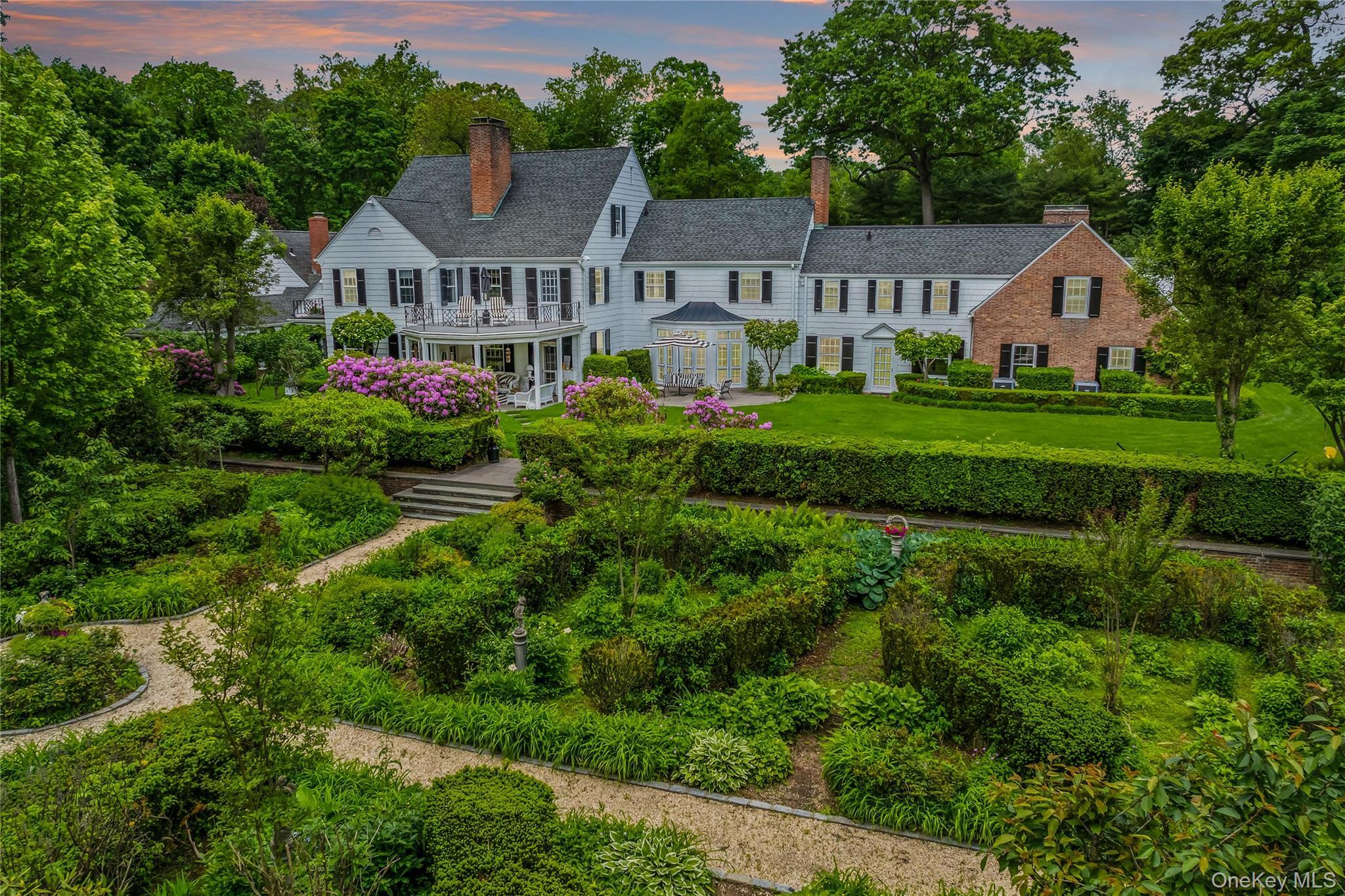 Single Family Stonegate Nassau County, NY 11545, MLS-825827-49