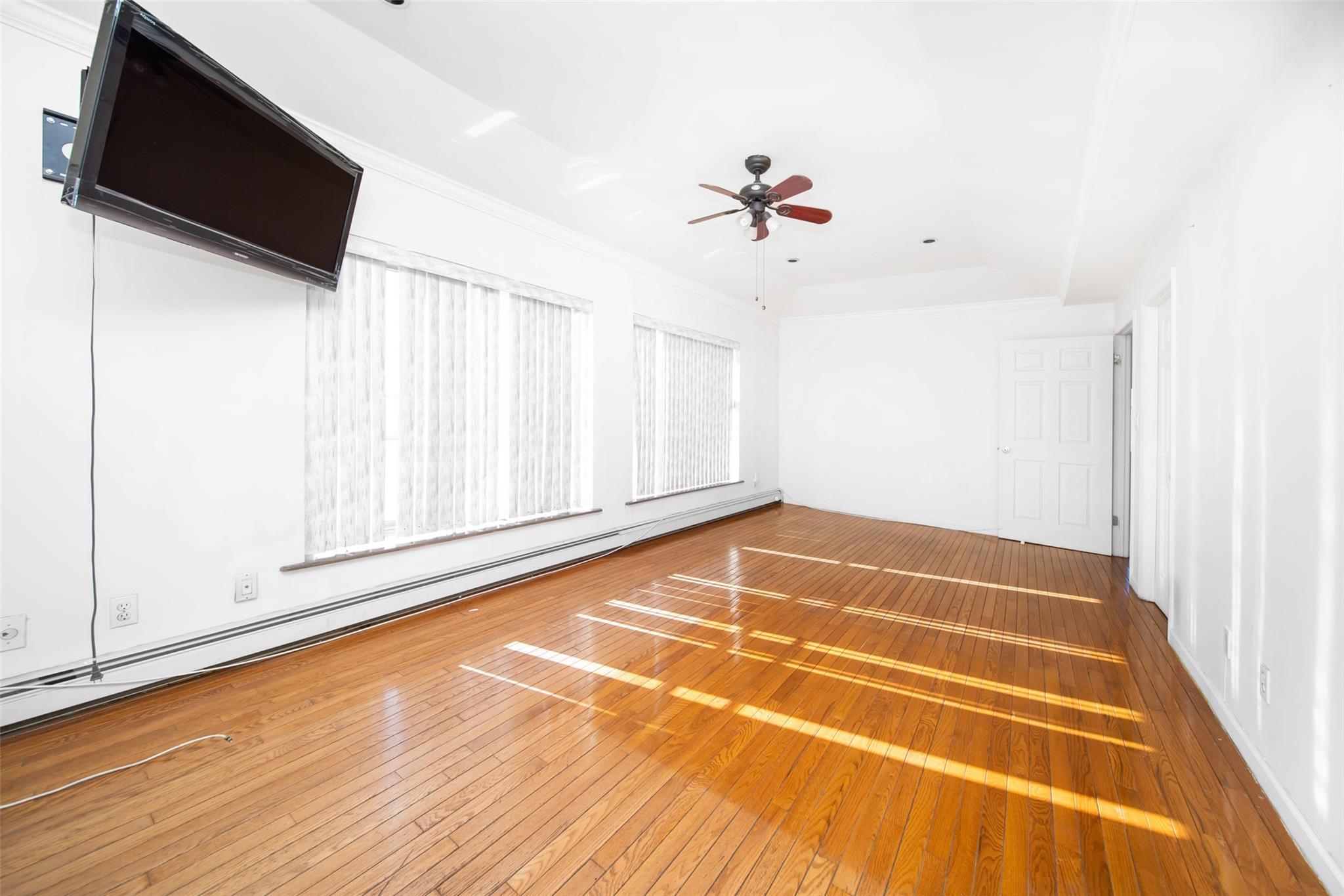 Single Family Colden  Queens, NY 11355, MLS-825858-11